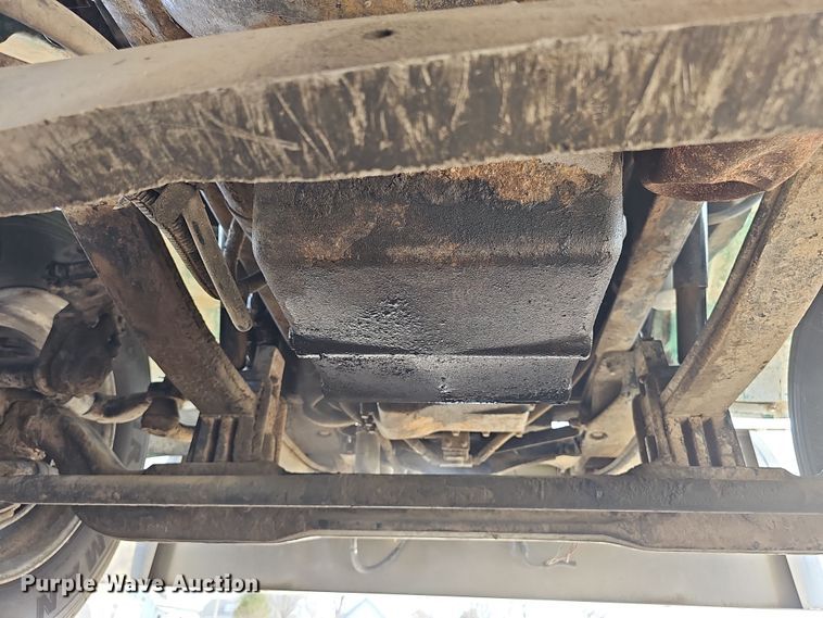 image for item DT6762 1996 Peterbilt 357 semi truck