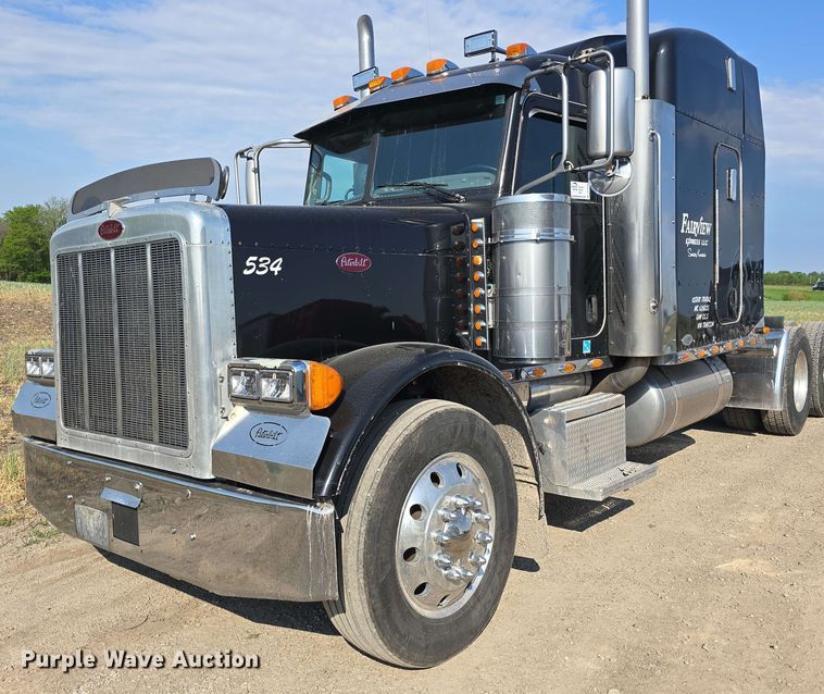 HYKE、s 2001 PETERBILT 379EXHD SLEEPER 561876 - Truck Market