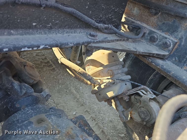 image for item DT6839 2007 Peterbilt 379 semi truck