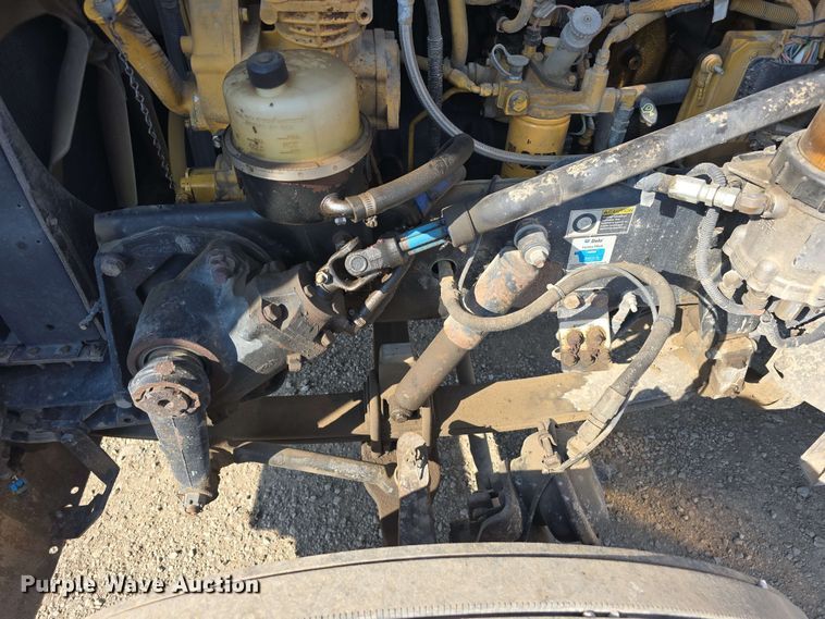 image for item DT6839 2007 Peterbilt 379 semi truck