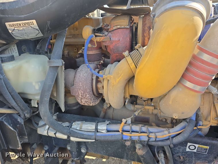 image for item DT6839 2007 Peterbilt 379 semi truck