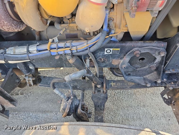 image for item DT6839 2007 Peterbilt 379 semi truck