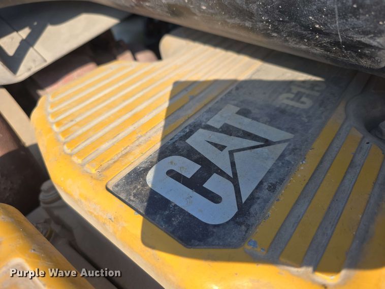 image for item DT6839 2007 Peterbilt 379 semi truck