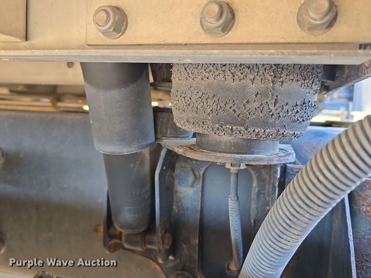 image for item DT6840 2012 Kenworth W900 semi truck