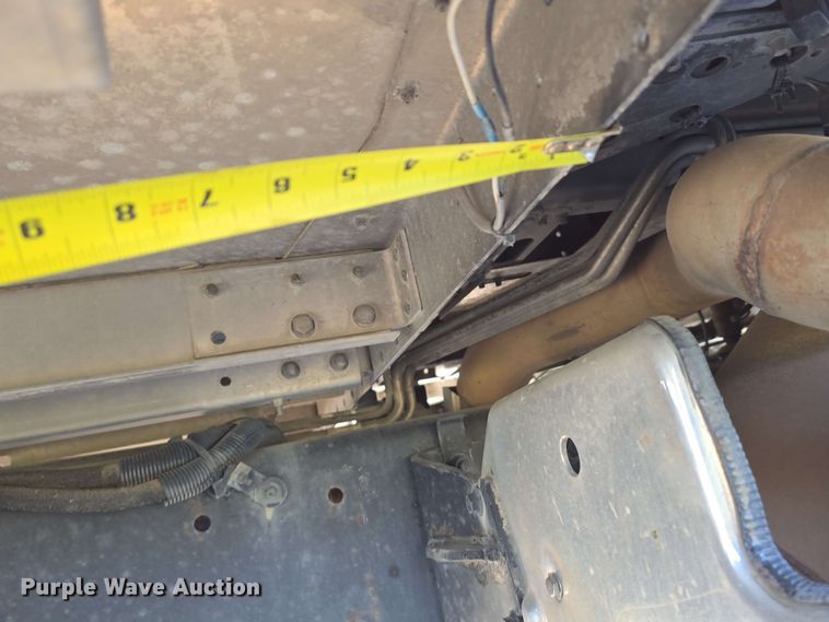 image for item DT6840 2012 Kenworth W900 semi truck