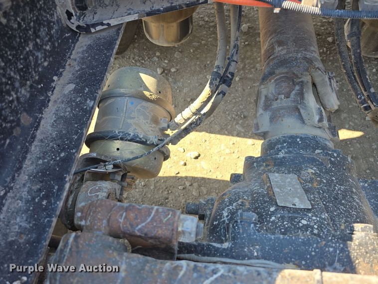 image for item DT6840 2012 Kenworth W900 semi truck