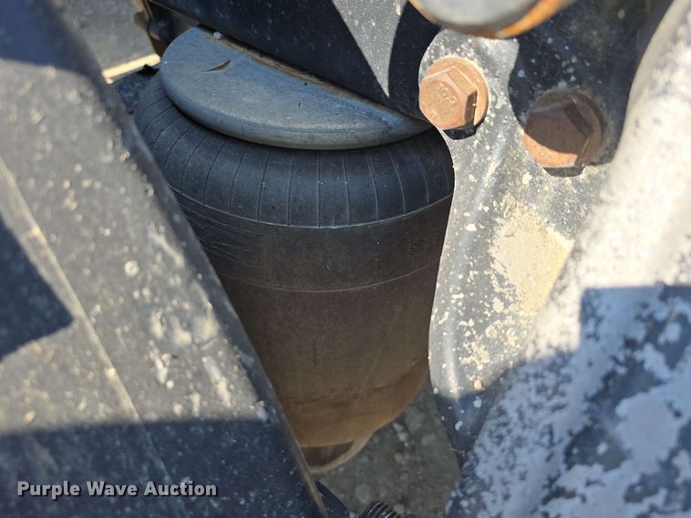 image for item DT6840 2012 Kenworth W900 semi truck