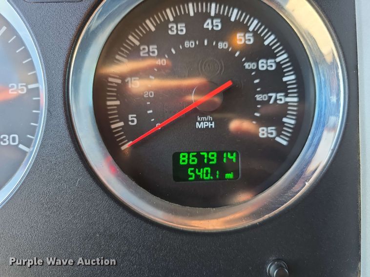 image for item DT6840 2012 Kenworth W900 semi truck