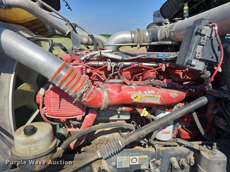 image for item DT6840 2012 Kenworth W900 semi truck