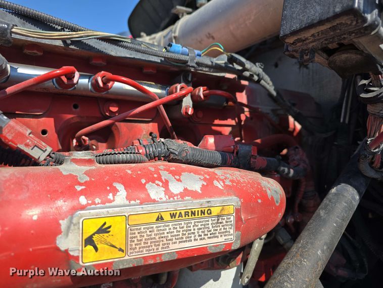 image for item DT6840 2012 Kenworth W900 semi truck