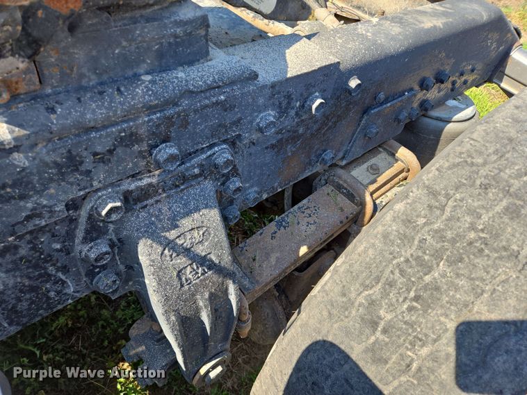 image for item DT6841 1985 Peterbilt 359 semi truck