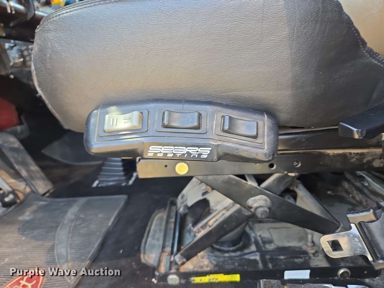 image for item DT6841 1985 Peterbilt 359 semi truck