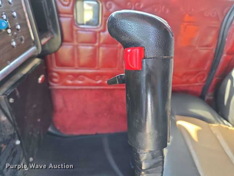 image for item DT6841 1985 Peterbilt 359 semi truck