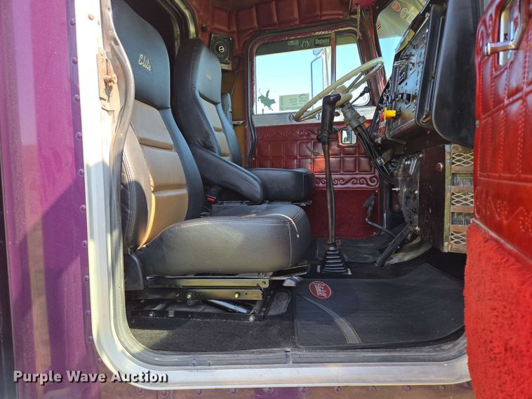 image for item DT6841 1985 Peterbilt 359 semi truck