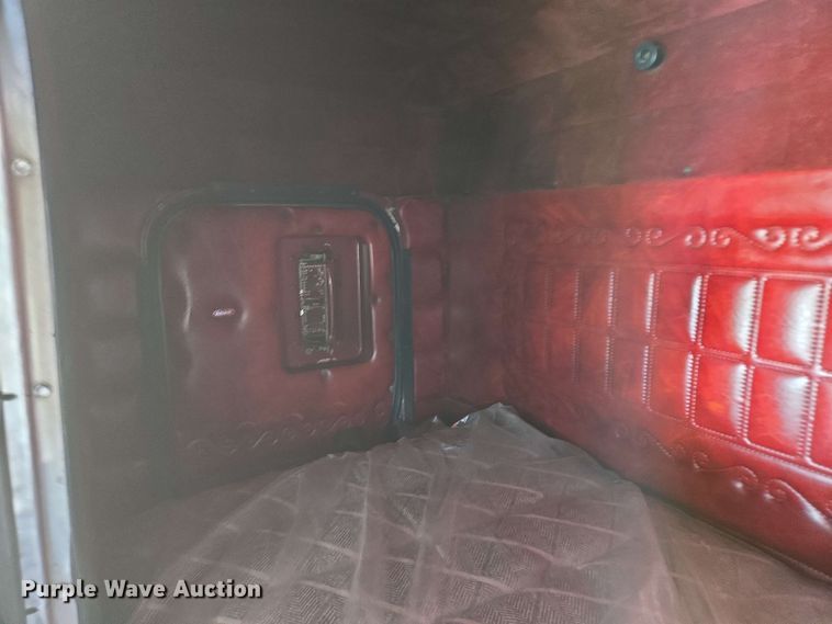 image for item DT6841 1985 Peterbilt 359 semi truck