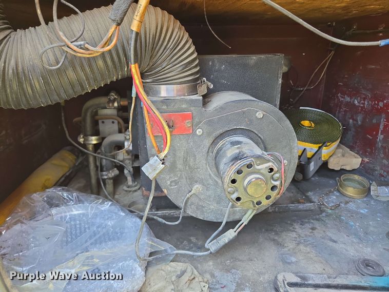 image for item DT6841 1985 Peterbilt 359 semi truck