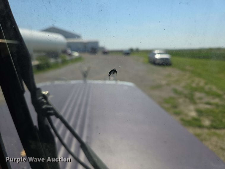 image for item DT6841 1985 Peterbilt 359 semi truck