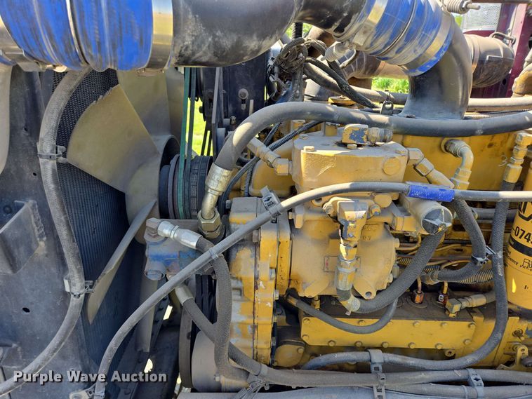 image for item DT6841 1985 Peterbilt 359 semi truck