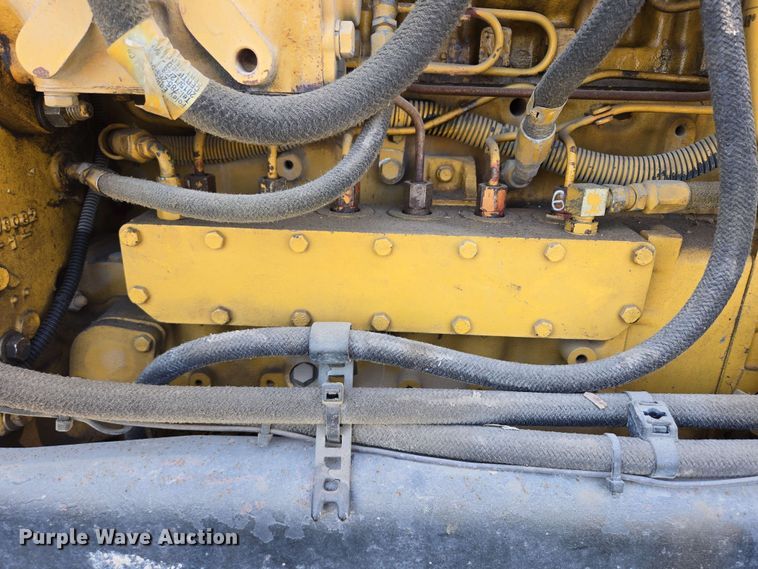 image for item DT6841 1985 Peterbilt 359 semi truck