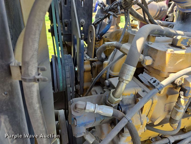 image for item DT6841 1985 Peterbilt 359 semi truck