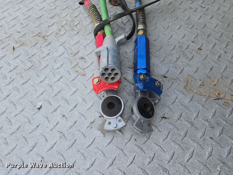 image for item DT6843 2007 Peterbilt 379 semi truck