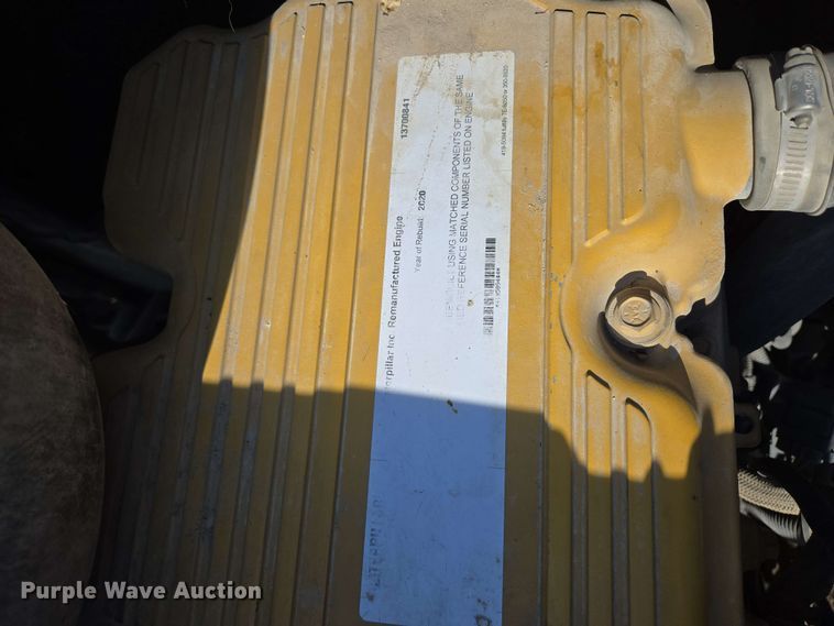 image for item DT6843 2007 Peterbilt 379 semi truck