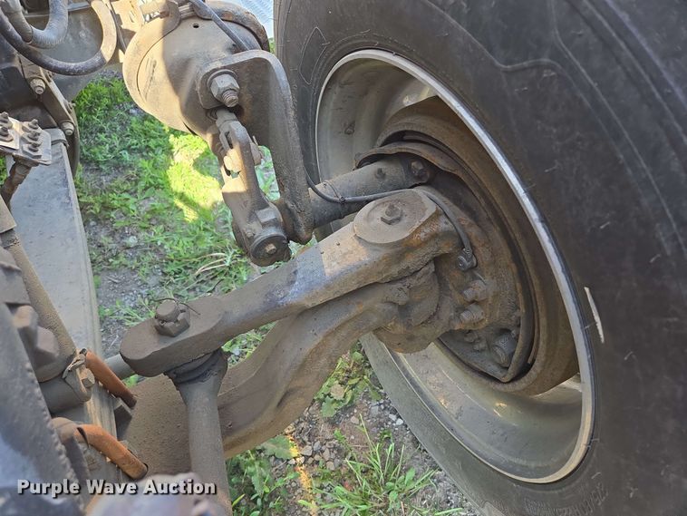 image for item DT6843 2007 Peterbilt 379 semi truck