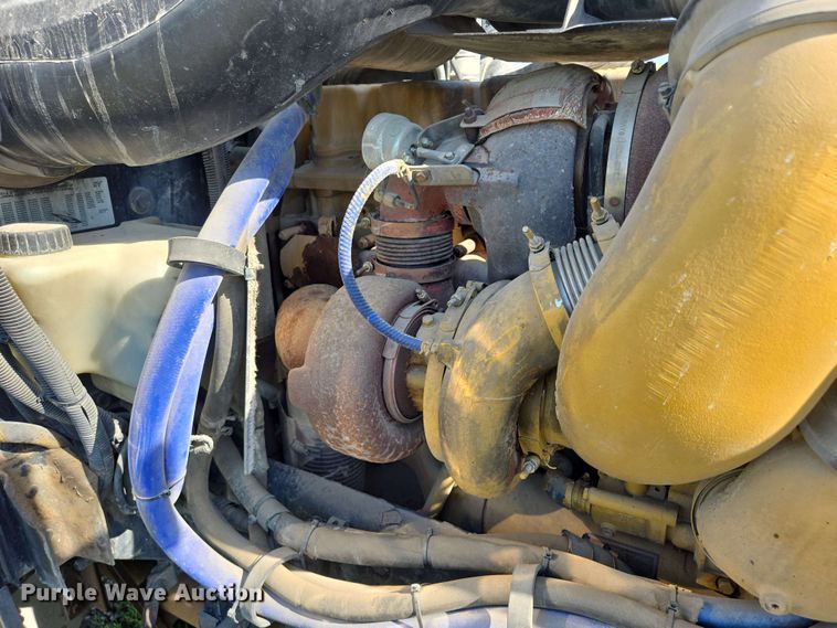 image for item DT6843 2007 Peterbilt 379 semi truck