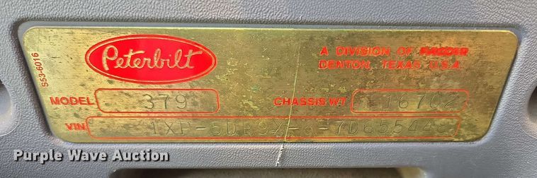 image for item DT6843 2007 Peterbilt 379 semi truck