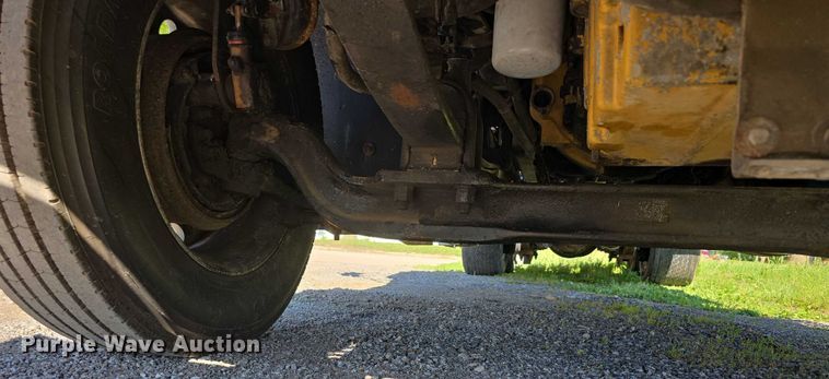 image for item DT6874 1997 Freightliner FLD semi truck