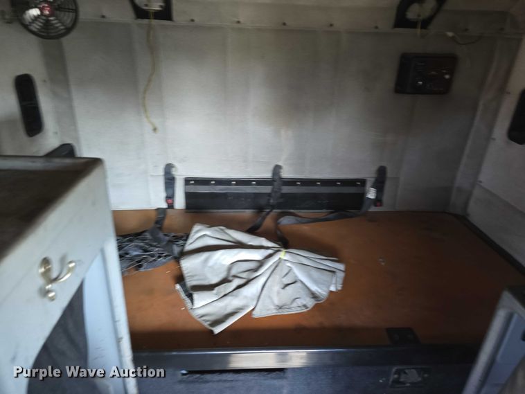 image for item DT6874 1997 Freightliner FLD semi truck