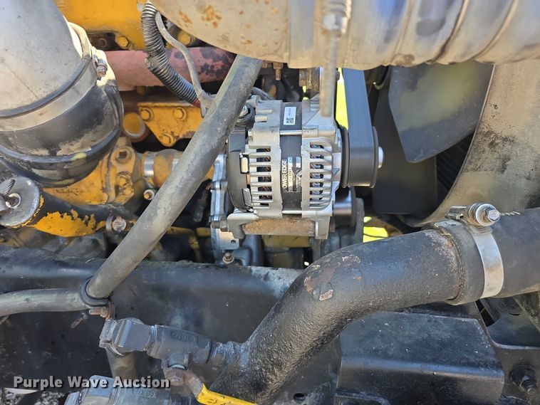 image for item DT6874 1997 Freightliner FLD semi truck