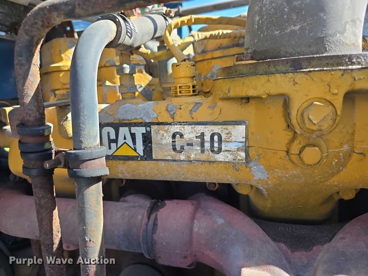 image for item DT6874 1997 Freightliner FLD semi truck