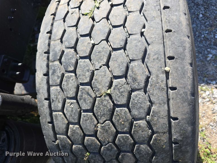 image for item DT6874 1997 Freightliner FLD semi truck