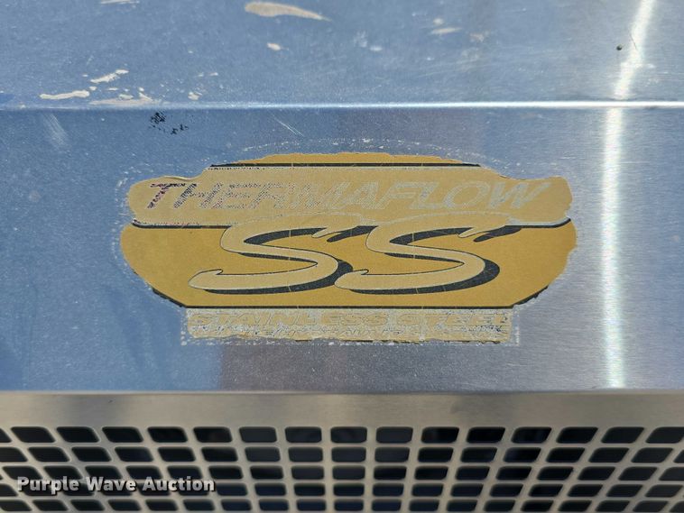 image for item DT6878 2010 Peterbilt 386 semi truck