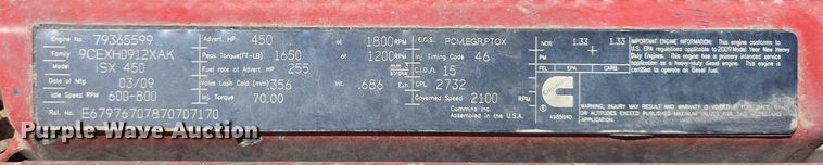 image for item DT6878 2010 Peterbilt 386 semi truck