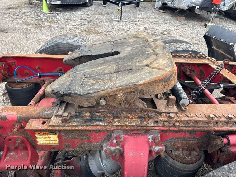 image for item DU3429 2001 Freightliner Columbia semi truck