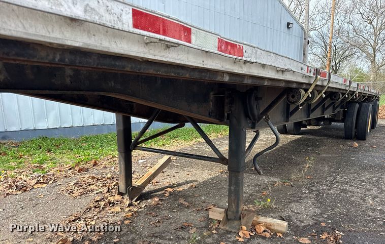 image for item DU3465 1996 Wabash Nation flatbed trailer