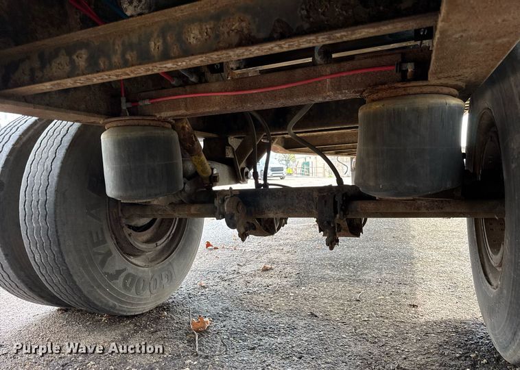 image for item DU3465 1996 Wabash Nation flatbed trailer