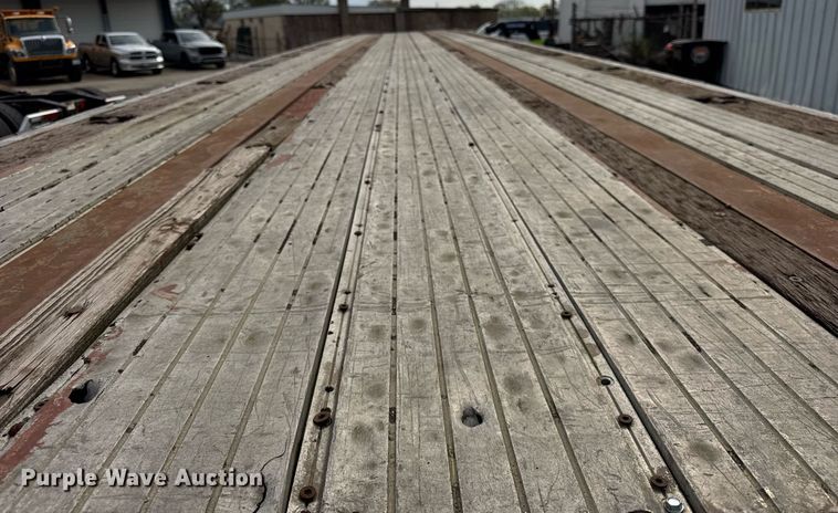 image for item DU3465 1996 Wabash Nation flatbed trailer