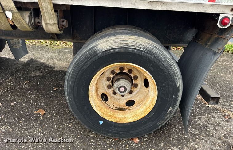 image for item DU3465 1996 Wabash Nation flatbed trailer