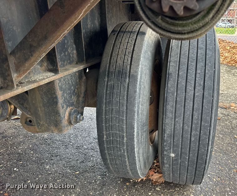 image for item DU3465 1996 Wabash Nation flatbed trailer