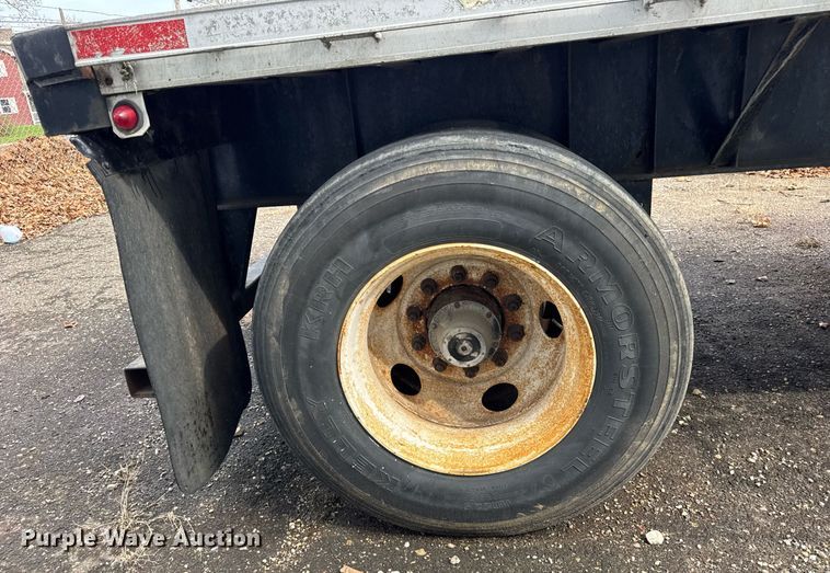 image for item DU3465 1996 Wabash Nation flatbed trailer