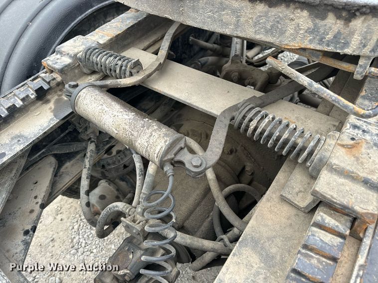 image for item DV1822 2008 Kenworth T800B semi truck