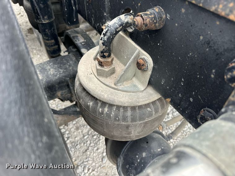 image for item DV1822 2008 Kenworth T800B semi truck