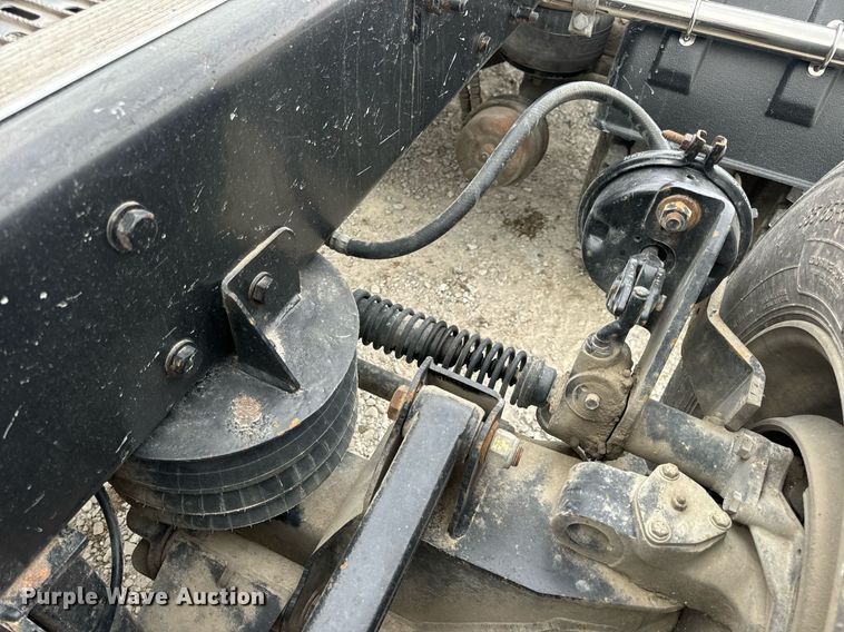 image for item DV1822 2008 Kenworth T800B semi truck