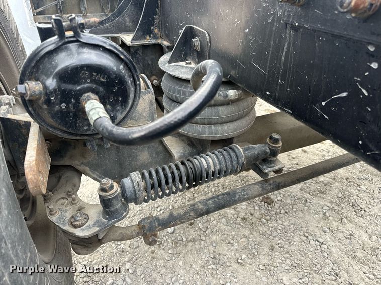 image for item DV1822 2008 Kenworth T800B semi truck