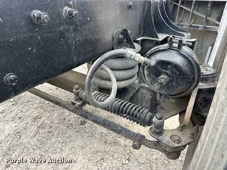 image for item DV1822 2008 Kenworth T800B semi truck