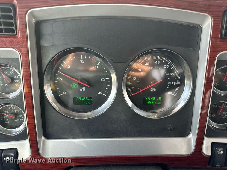 image for item DV1822 2008 Kenworth T800B semi truck