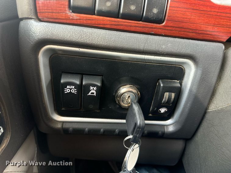 image for item DV1822 2008 Kenworth T800B semi truck